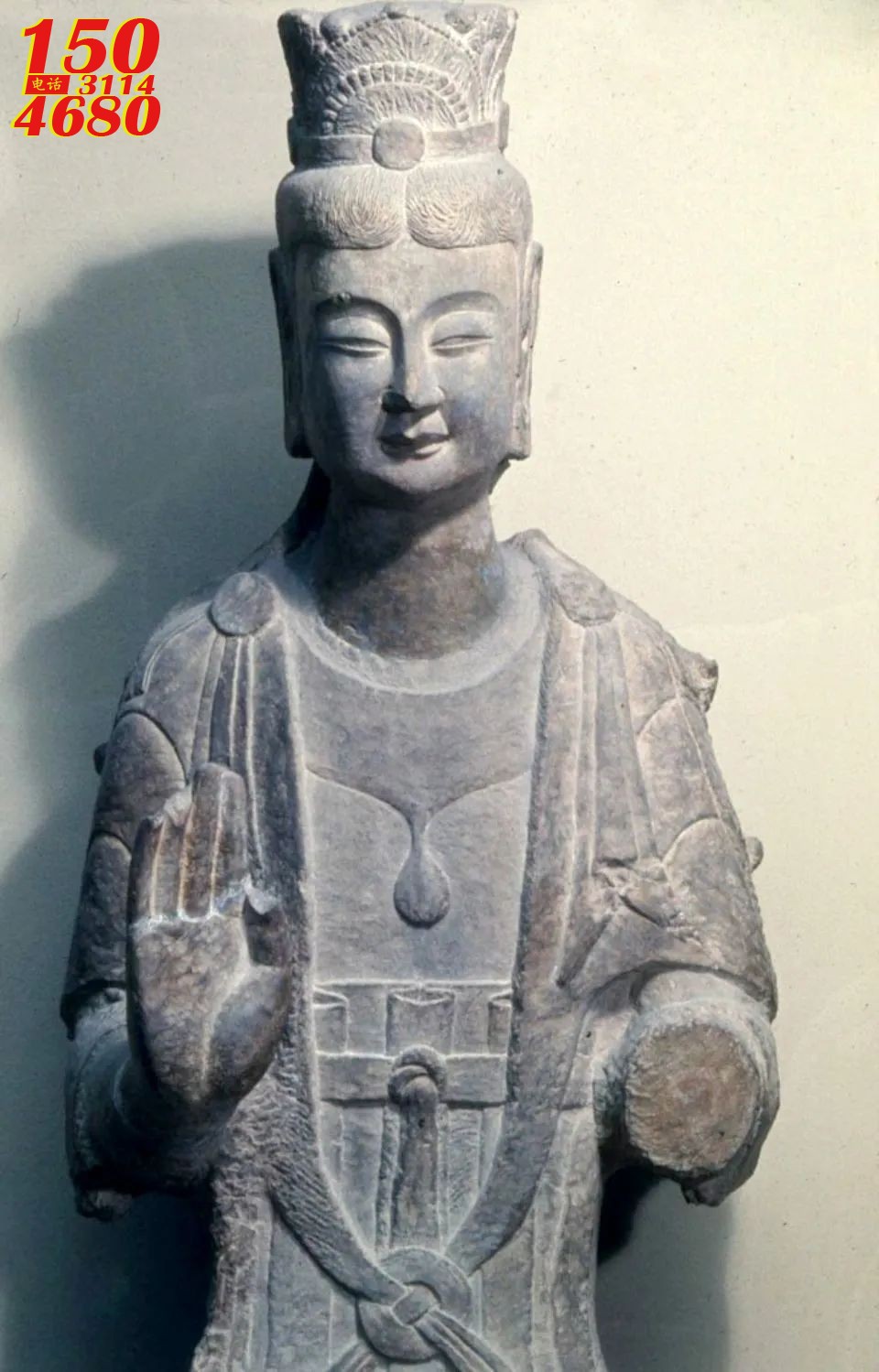 古代的宝檀华菩萨雕塑像